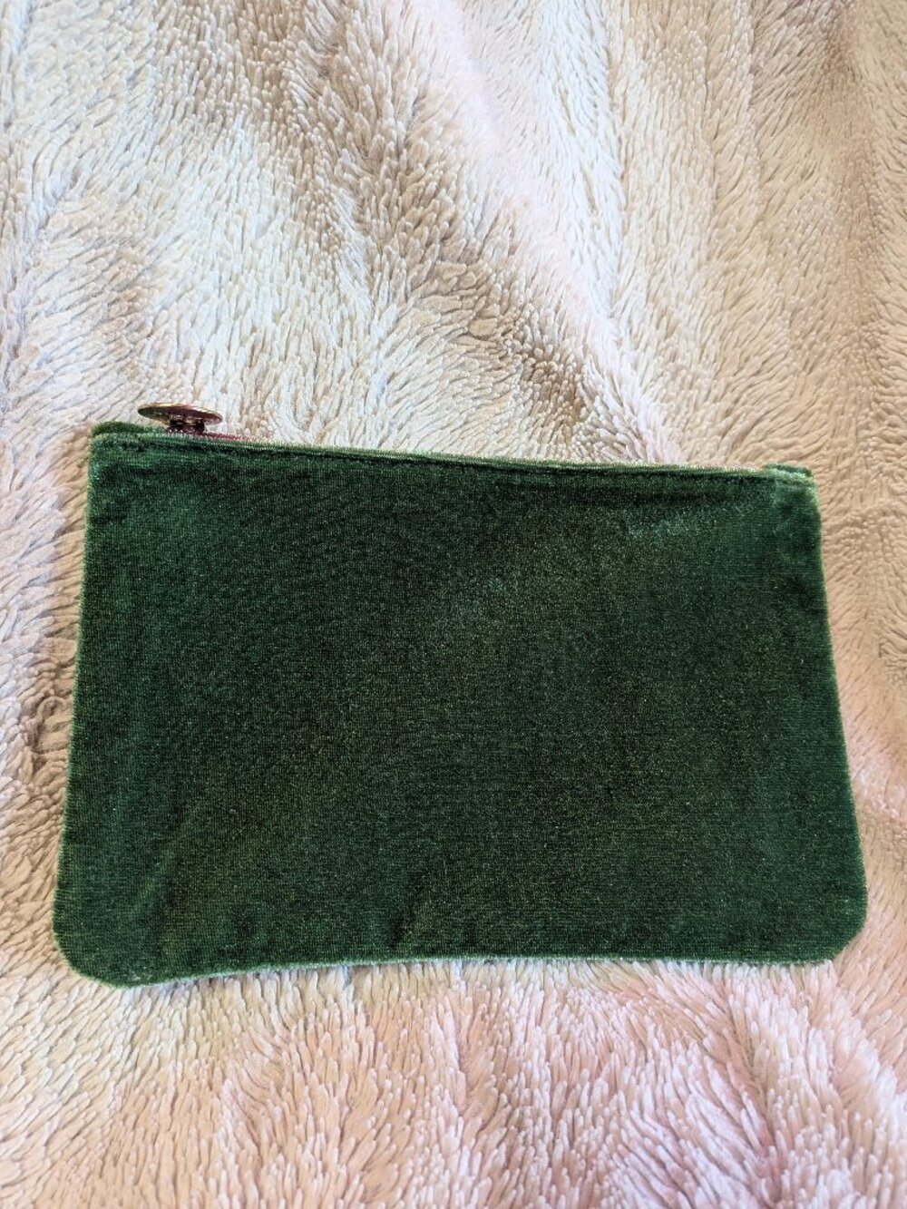 NEW Ipsy November 2021 Glam Bag Green Velvet Makeup Bag New